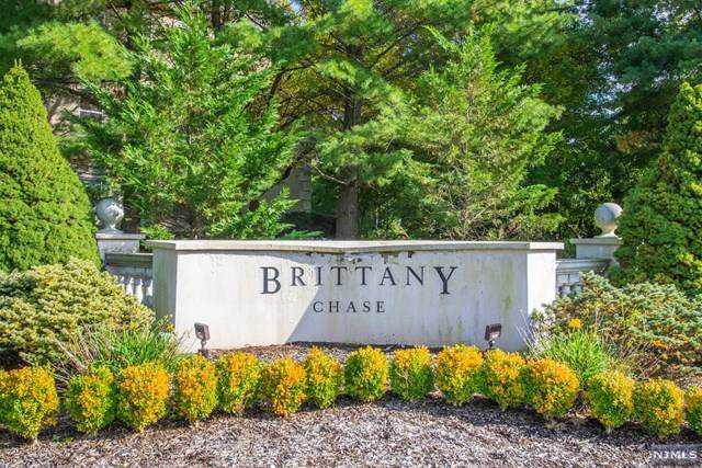 424 Brittany Drive - Photo 1