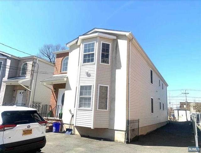 111-113 Heckel Street - Photo 1