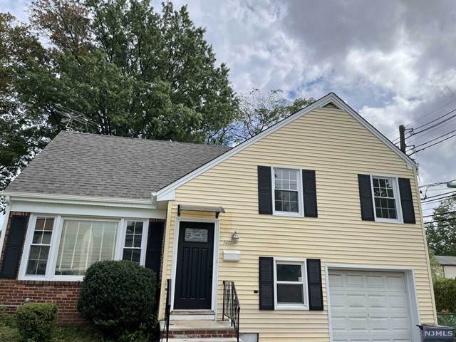 1407 Orchard Terrace - Photo 1