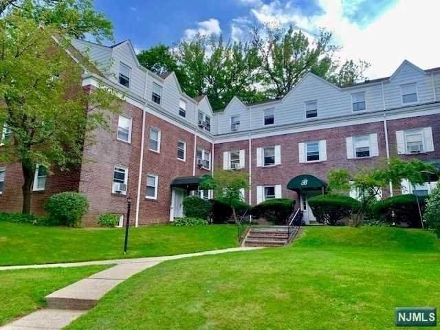 140 Englewood Avenue - Photo 1