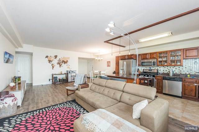 8800 Boulevard East - Photo 1