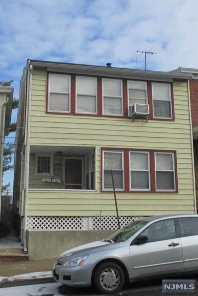 180 Carbon Street - Photo 1