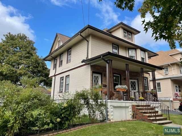 98 Ridgefield Avenue - Photo 1