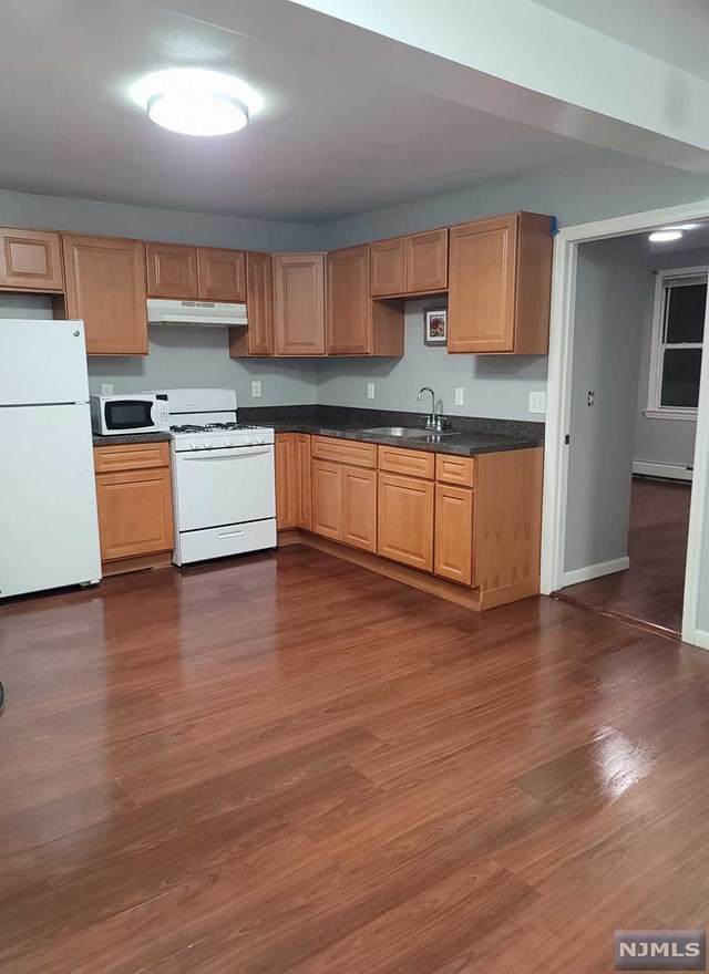 324 William Street - Photo 1