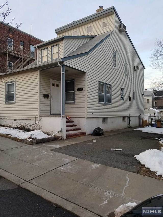 136 Warren Street - Photo 1