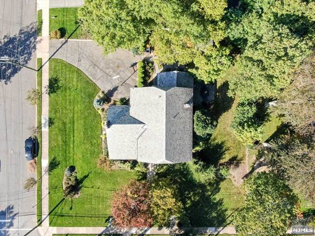 650 Queen Anne Road - Photo 1