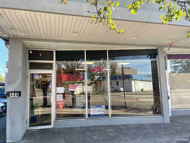 444 Rochelle Avenue - Photo 1