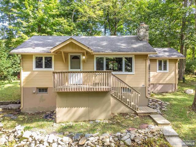102 Poplar Lane - Photo 1