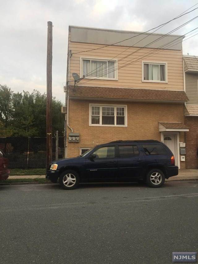214 Sanford Avenue - Photo 1