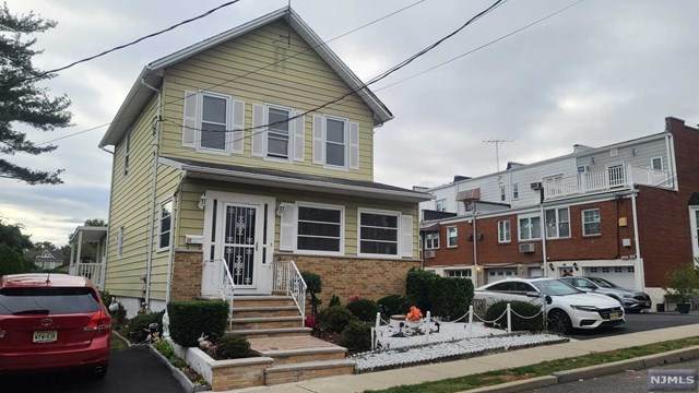 528 Ryerson Avenue - Photo 1