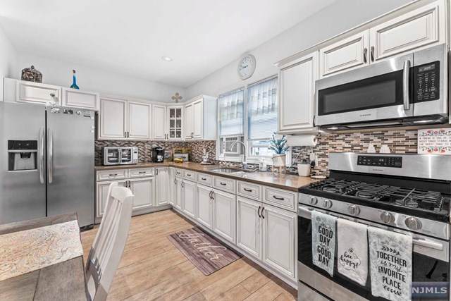 149 Van Buren Street - Photo 1