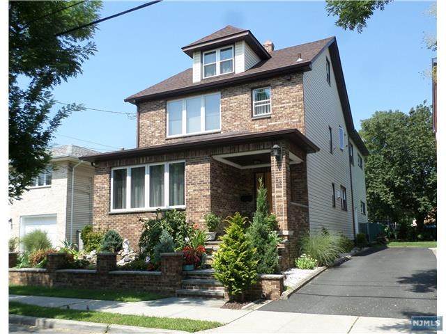 29 Dankoff Avenue - Photo 1