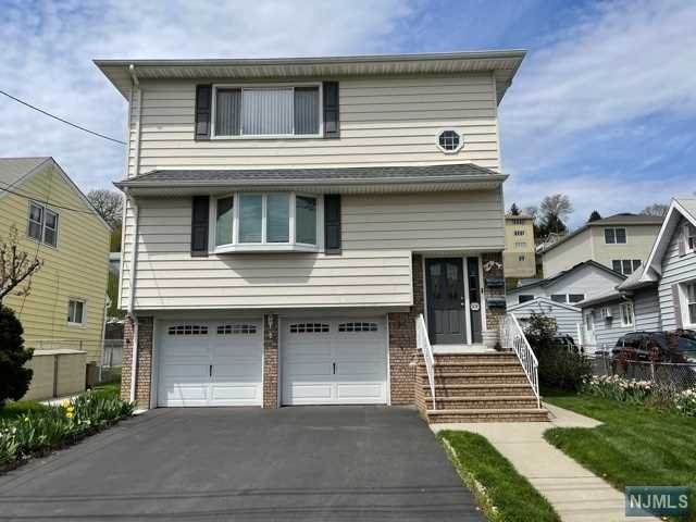 608 7th Street - Photo 1