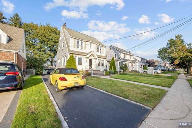 219 Lawrence Avenue - Photo 1
