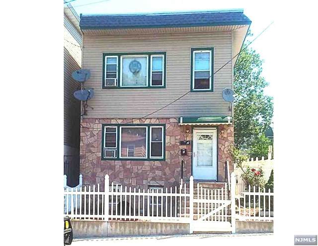 172 Mcadoo Avenue - Photo 1