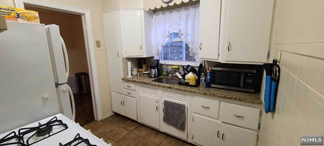 453 Marvin Avenue - Photo 1