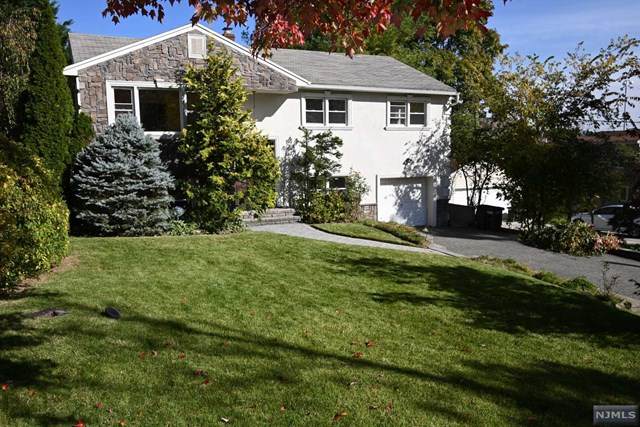 421 Ravine Avenue - Photo 1
