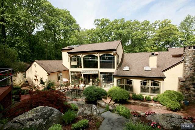 6 Gravel Hill Terrace - Photo 1