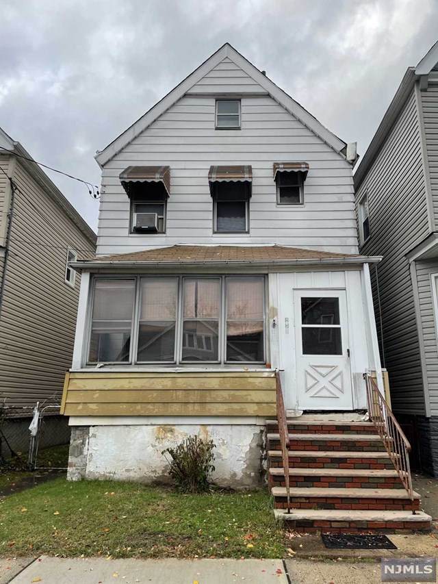 279 Highland Avenue - Photo 1