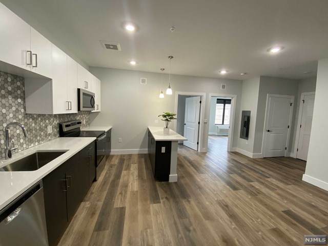 270 Orange Street - Photo 1