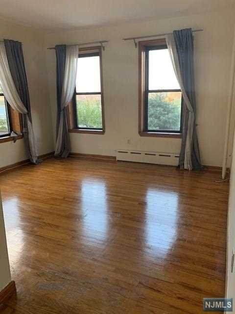 6209 Boulevard East - Photo 1