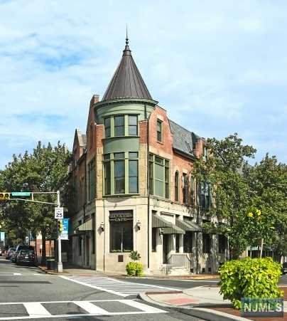 295 Bloomfield Avenue - Photo 1