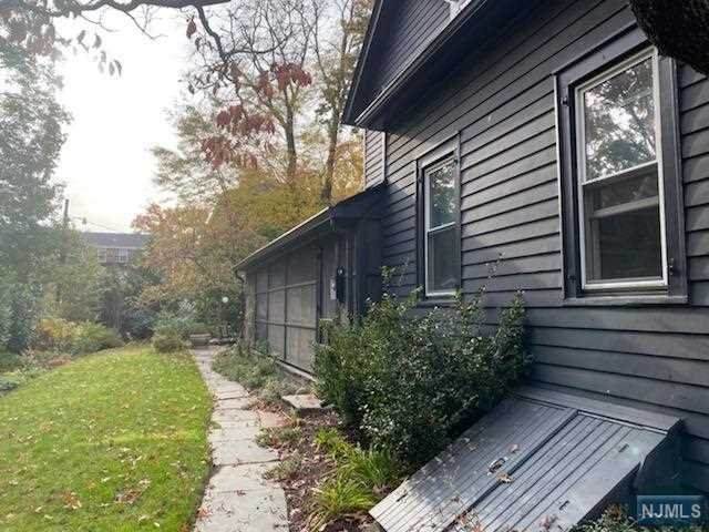 99 Vreeland Avenue - Photo 1