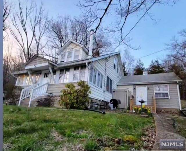 280 Macopin Road - Photo 1
