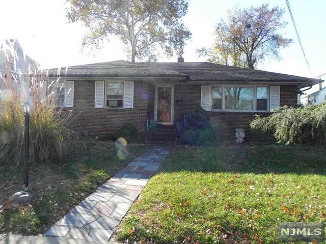 55 Lakeview Avenue - Photo 1