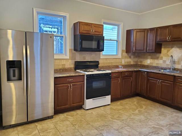 164 Van Winkle Avenue - Photo 1