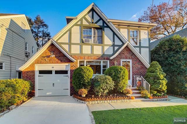 28 Mountain Avenue - Photo 1