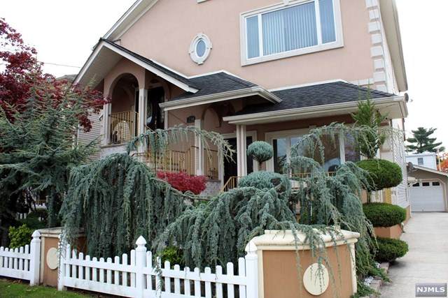 210 Banta Avenue - Photo 1