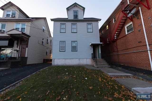 985 Stuyvesant Avenue - Photo 1