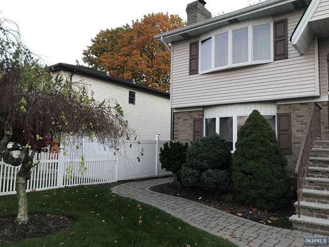 34 Willow Wood Court - Photo 1
