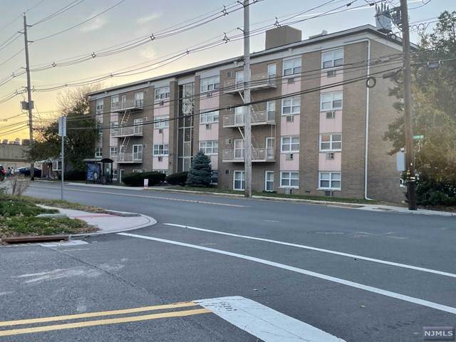475 Grand Avenue - Photo 1