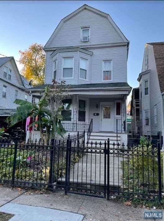 712-714 Clifton Avenue - Photo 1
