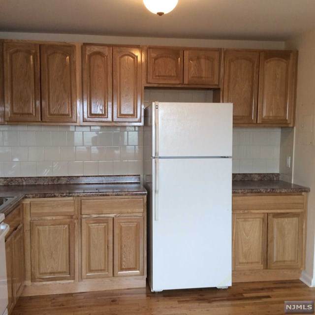 154 Rothwell Avenue - Photo 1