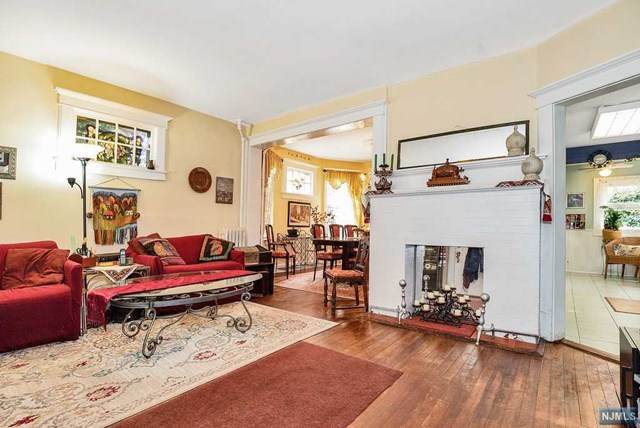 602 5th Street - Photo 1