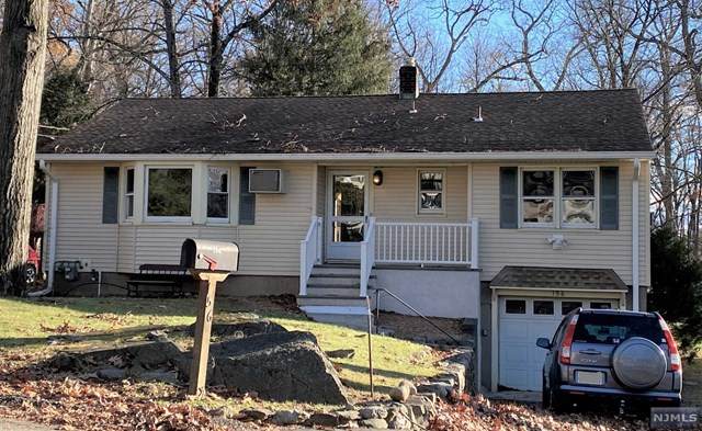 156 Hiawatha Boulevard - Photo 1