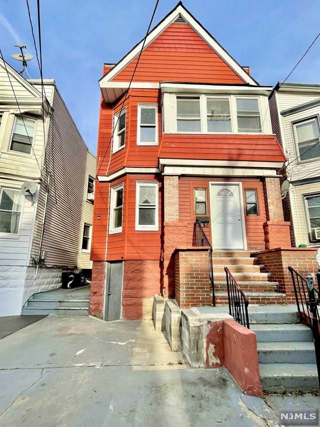 232 Bayview Avenue - Photo 1