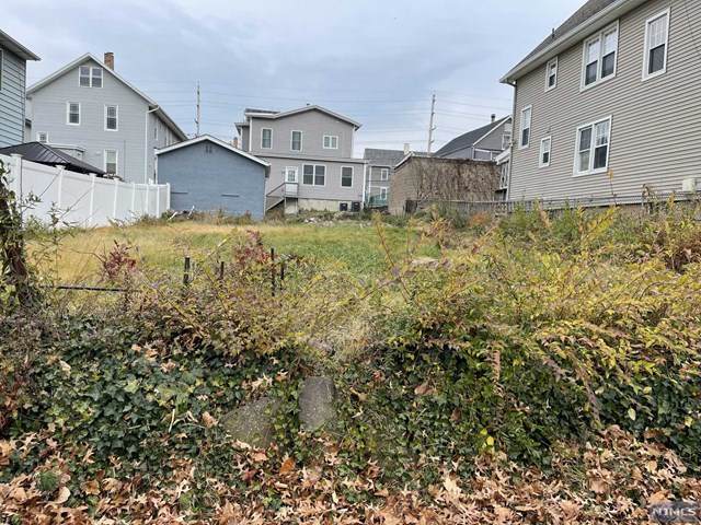247 Laurel Place - Photo 1