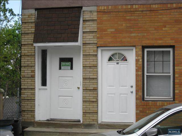 13 Columbia Terrace - Photo 1