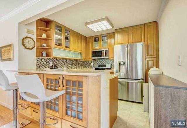 50 Regency Circle - Photo 1