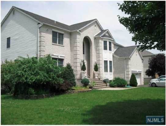 309 Cardinal Place - Photo 1