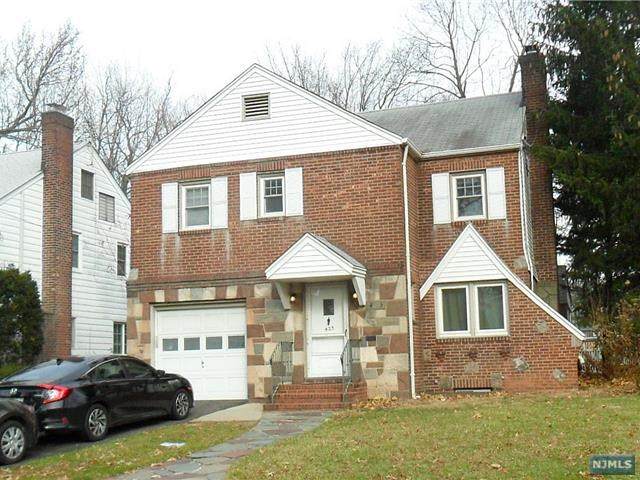 423 Forest Avenue - Photo 1