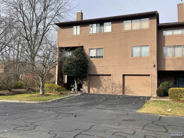 41 Lexington Court - Photo 1