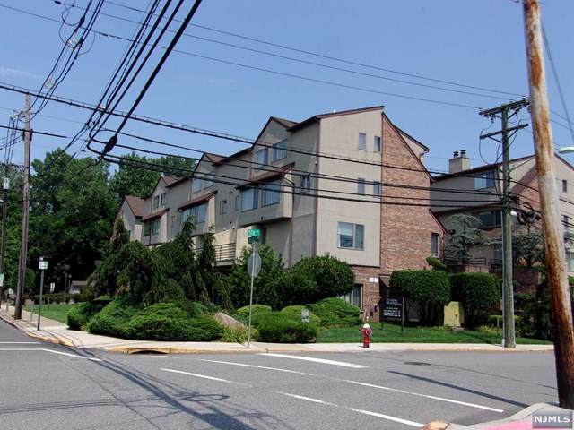 1347 15th Street - Photo 1