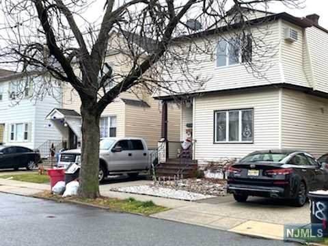 220 Hathaway Street - Photo 1