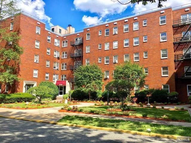 2330 Linwood Avenue - Photo 1