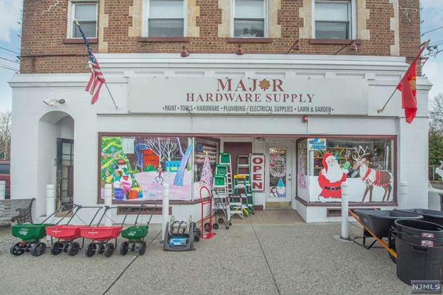 589 Pompton Avenue - Photo 1